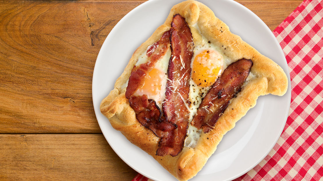 Bacon & Egg Squares