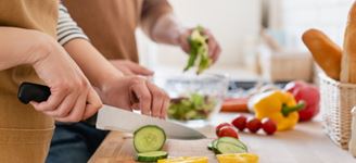 5 Pantry Essentials for Fast Family Meals