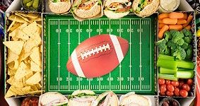 10 ways to tell you are just here for the food.