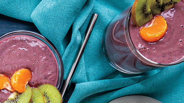 Winter Kiwi, Clementine & Blackberry Smoothie