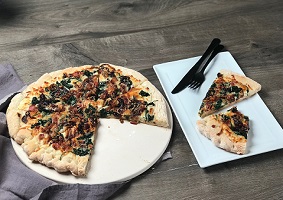 Caramelized Onion, Bacon and Spinach Pizza 